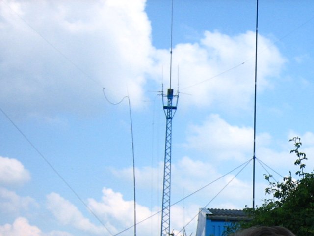 Ein Teil der Antennnenanlage des IARU 06